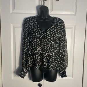 Nine‎ West Shirt Womens M Black White Animal Print Long Sleeve Whimsigoth Blouse